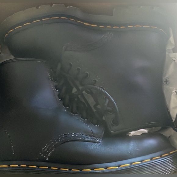 New Boots Dock Martens. - Picture 7 of 16